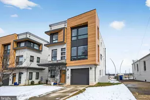 911 S Oak St, Arlington, VA 22204 - Photo 1