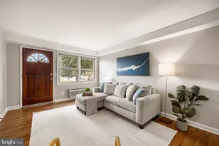 2030 N Woodrow St, Arlington, VA 22207 - Photo 1