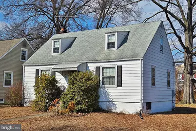 901 17th Street S, Arlington, VA 22202 - Photo 1