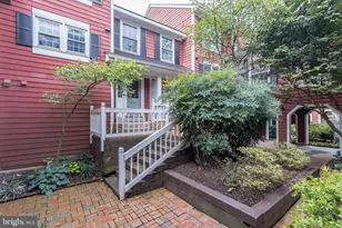 2817 S Woodrow St, Arlington, VA 22206 - Photo 1