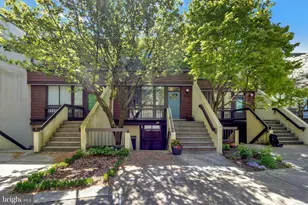 2240 S Randolph St, Arlington, VA 22204 - Photo 1