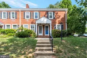 3043 S Abingdon St, Arlington, VA 22206 - Photo 1