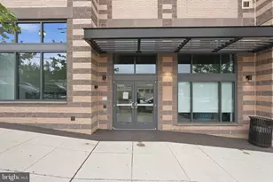 989 S Buchanan St, Arlington, VA 22204 - Photo 1