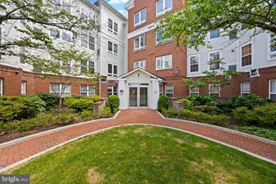 801 S Greenbrier Street #215, Arlington, VA 22204 - Photo 1