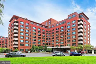 1011 Arlington Blvd, Arlington, VA 22209 - Photo 1