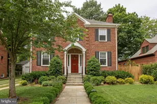 204 S Ivy St, Arlington, VA 22204 - Photo 1