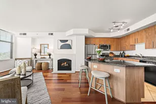 1021 N Garfield St, Arlington, VA 22201 - Photo 1
