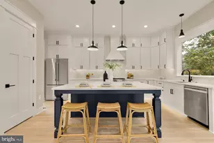 923 17th St S, Arlington, VA 22202 - Photo 1