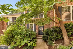 2536 S Walter Reed Dr, Arlington, VA 22206 - Photo 1