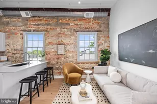 901 King St, Alexandria, VA 22314 - Photo 1