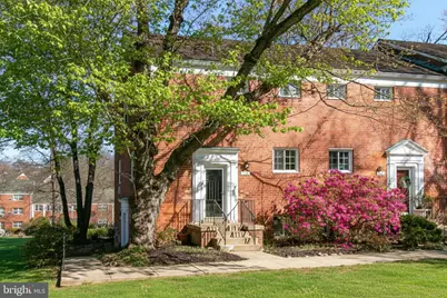 3129 Martha Custis Dr, Alexandria, VA 22302 - Photo 1