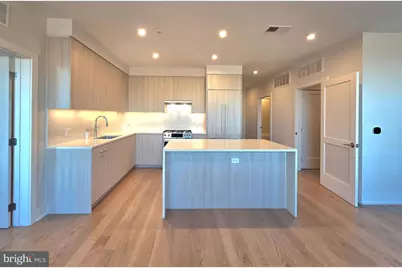 737 Swann Avenue #308, Alexandria, VA 22301 - Photo 1