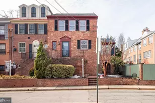 909 S Lee St, Alexandria, VA 22314 - Photo 1