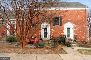 1649 Fitzgerald Ln, Alexandria, VA 22302 - Photo 1