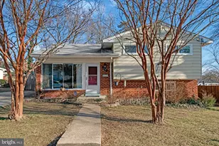 98 S Iris Street S, Alexandria, VA 22304 - Photo 1