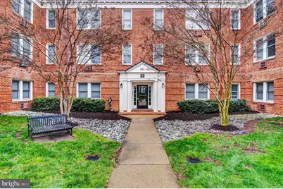 922 S Washington Street #306, Alexandria, VA 22314 - Photo 1