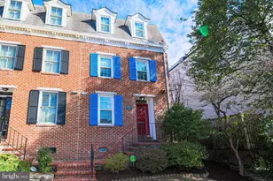332 S Alfred St, Alexandria, VA 22314 - Photo 1