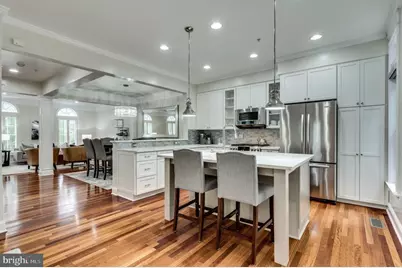 820 W Glebe Road, Alexandria, VA 22305 - Photo 1