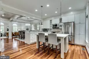 820 W Glebe Rd, Alexandria, VA 22305 - Photo 1