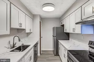 5300 Holmes Run Pkwy, Alexandria, VA 22304 - Photo 1
