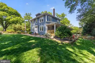 805 N Quaker Ln, Alexandria, VA 22302 - Photo 1