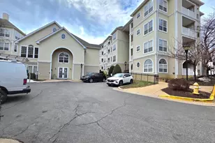4551 Strutfield Ln, Alexandria, VA 22311 - Photo 1