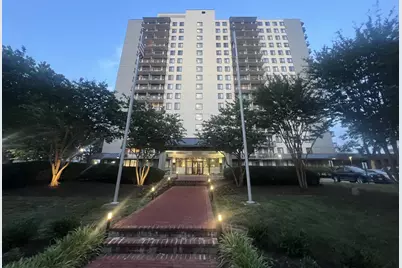 801 N Pitt Street N #804, Alexandria, VA 22314 - Photo 1