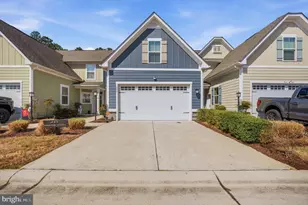 902 Centurion Cir, Chesapeake, VA 23323 - Photo 1