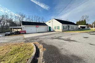 635 E Main St, Berryville, VA 22611 - Photo 1
