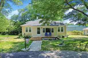 13859 Farmer Dr, Woodford, VA 22580 - Photo 1