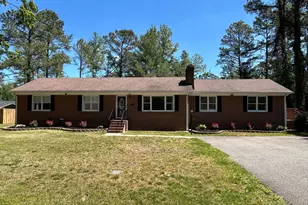 736 Annapolis Dr, Ruther Glen, VA 22546 - Photo 1