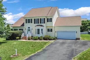 410 Roper Dr, Bowling Green, VA 22427 - Photo 1