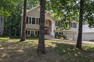 305 Birdie Rd, Locust Grove, VA 22508 - Photo 1