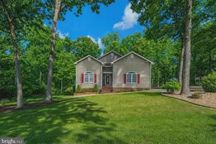 200 Monticello Cir, Locust Grove, VA 22508 - Photo 1