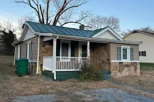 219 Seventh Ave, Luray, VA 22835 - Photo 1