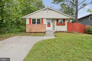 12802 Valleywood Dr, Woodbridge, VA 22192 - Photo 1