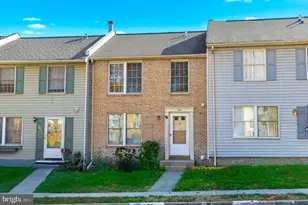 3855 Sunny Brook Ct, Woodbridge, VA 22192 - Photo 1