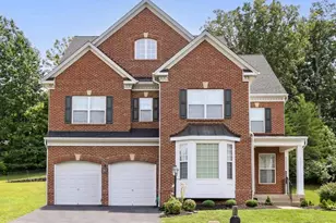 3671 Expedition Dr, Triangle, VA 22172 - Photo 1