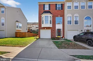 6729 Emmanuel Ct N, Gainesville, VA 20155 - Photo 1