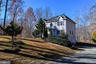 8368 Hickory Hollow Ct, Manassas, VA 20112 - Photo 1