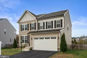 9516 Kimbleton Hall Loop, Manassas Park, VA 20111 - Photo 1