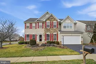 12096 Maidenhair Dr, Gainesville, VA 20155 - Photo 1