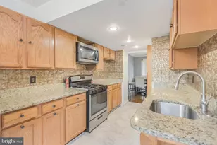 2089 Mayflower Dr, Woodbridge, VA 22192 - Photo 1