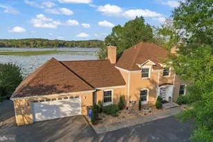 18505 Cabin Rd, Triangle, VA 22172 - Photo 1