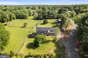 4301 Mountain View Dr, Haymarket, VA 20169 - Photo 1