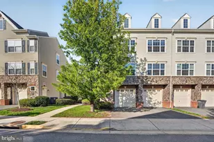 11180 Wortham Crest Cir, Manassas, VA 20109 - Photo 1