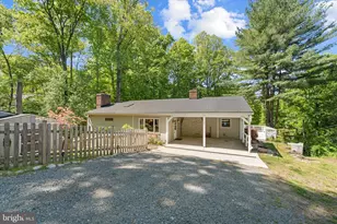 8221 Hickory Hill Dr, Manassas, VA 20112 - Photo 1