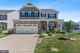 7483 Flag Point Ct, Manassas, VA 20109 - Photo 1