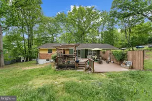 15760 Oak Ln, Haymarket, VA 20169 - Photo 1