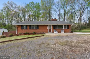 3993 Orange St, Triangle, VA 22172 - Photo 1